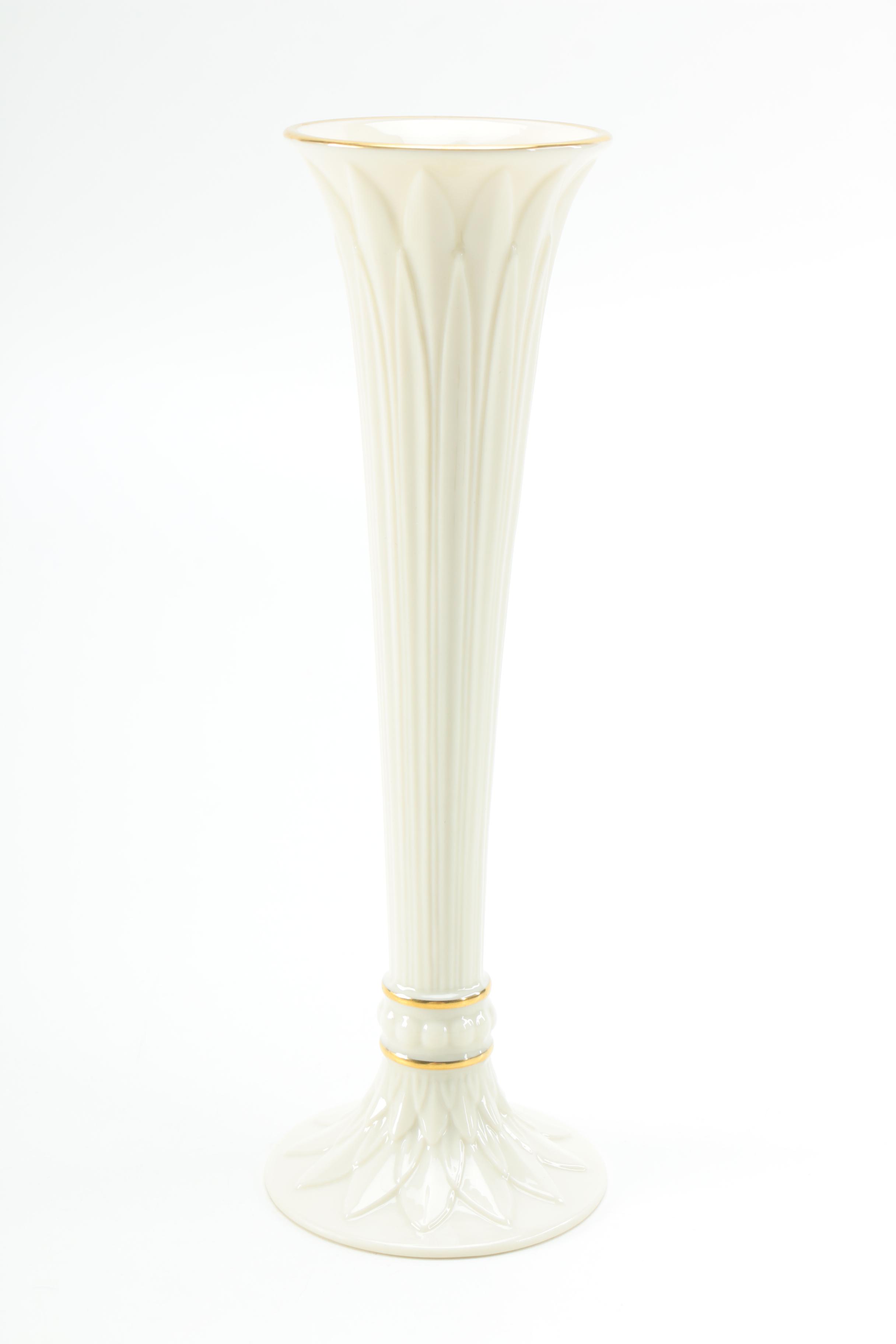 Assorted Lenox Tableware