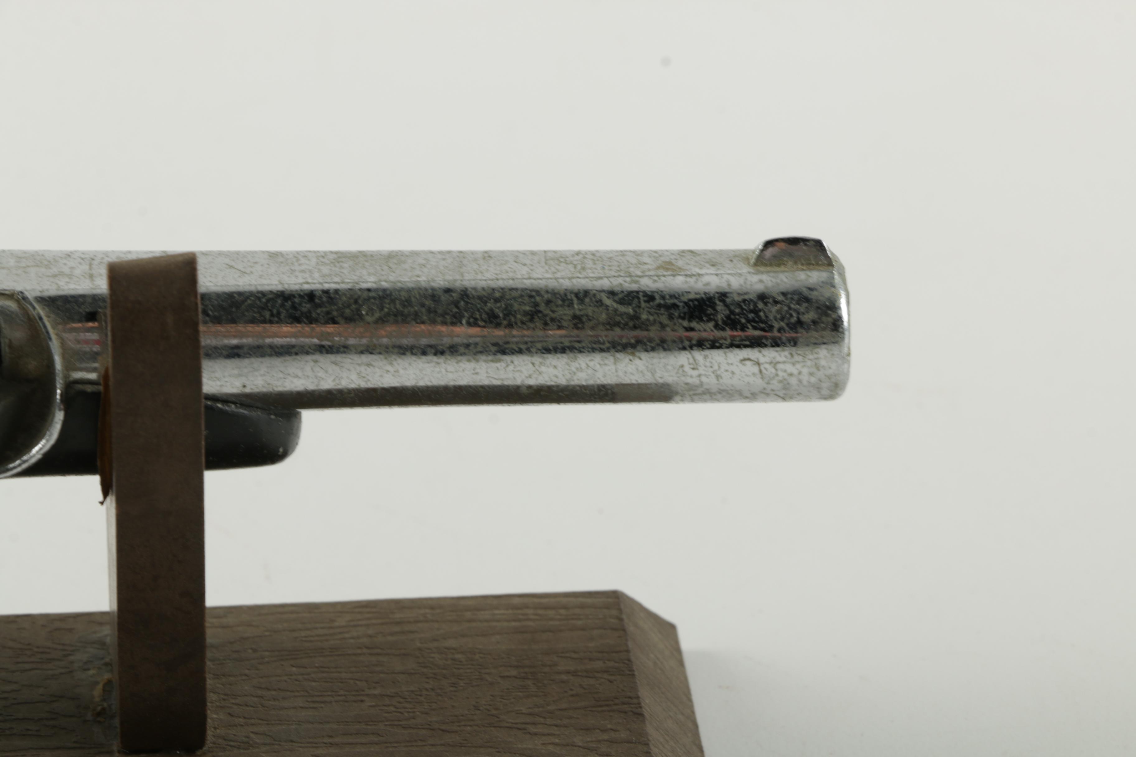 Vintage "Derringer" Gun Table Lighter