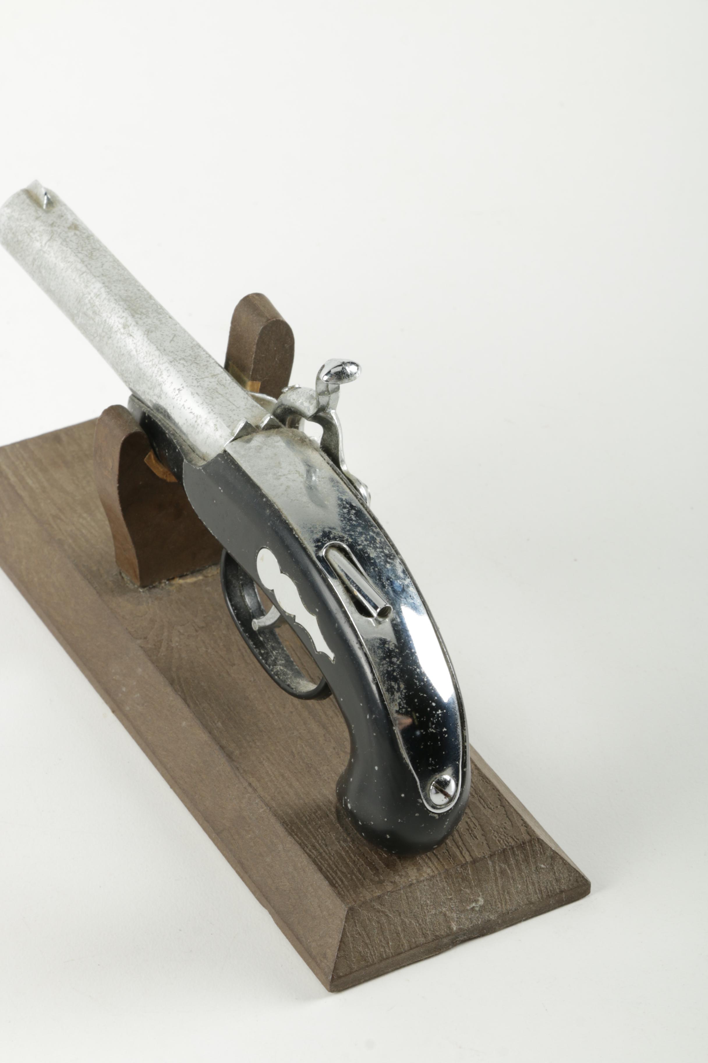 Vintage "Derringer" Gun Table Lighter