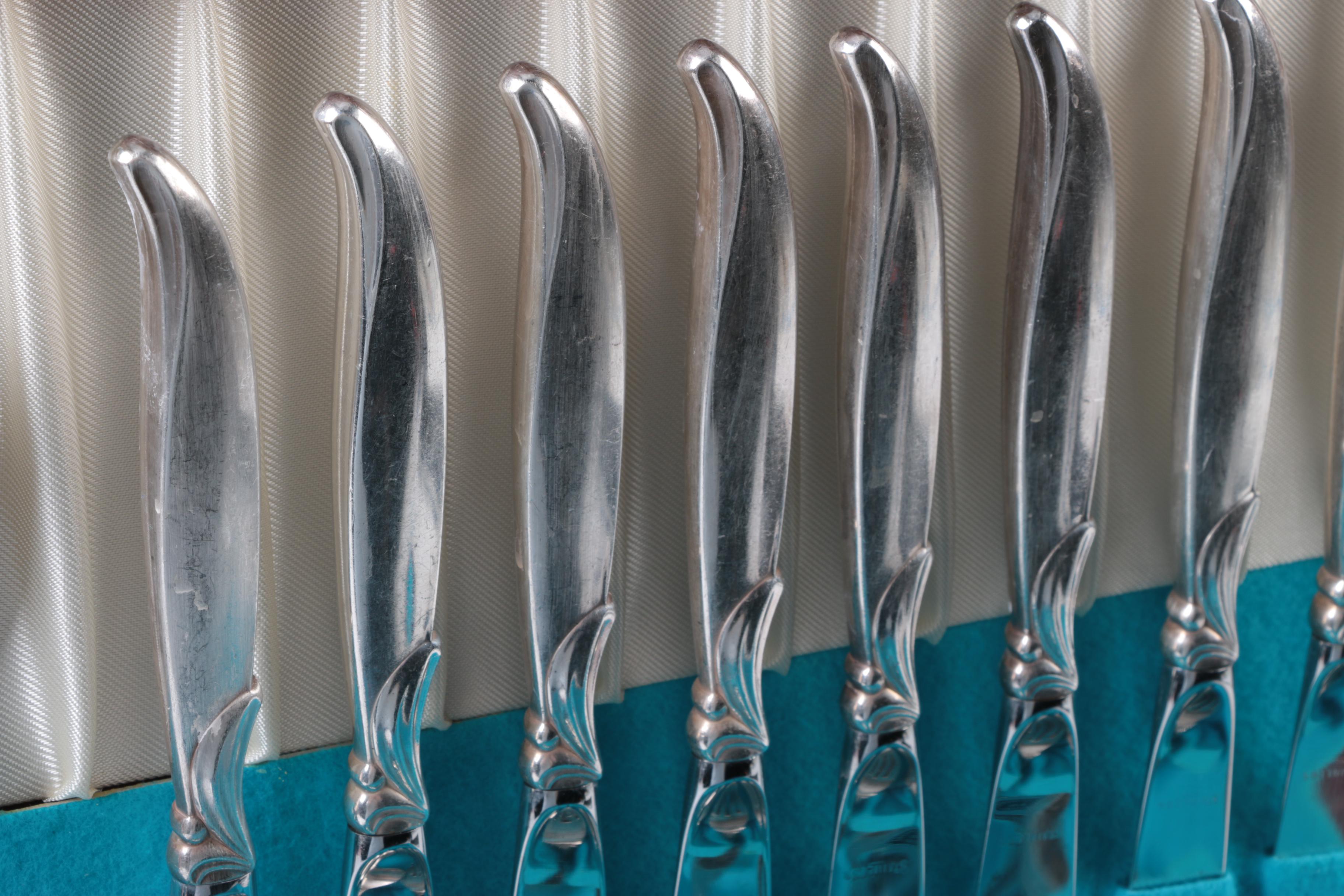 Rogers Bros. "Flair" Silver Plated Flatware Set