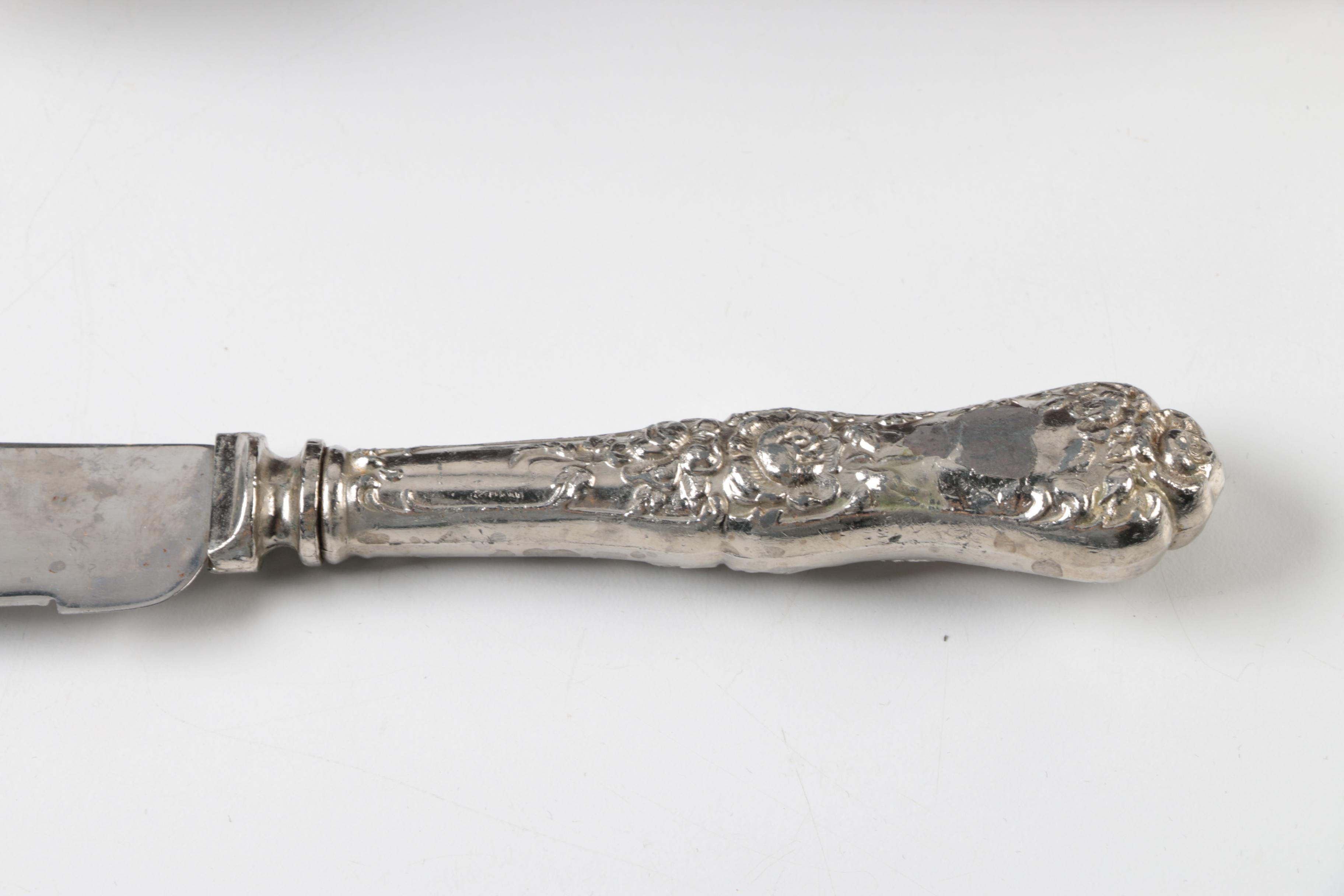 Rogers Bros. "Flair" Silver Plated Flatware Set