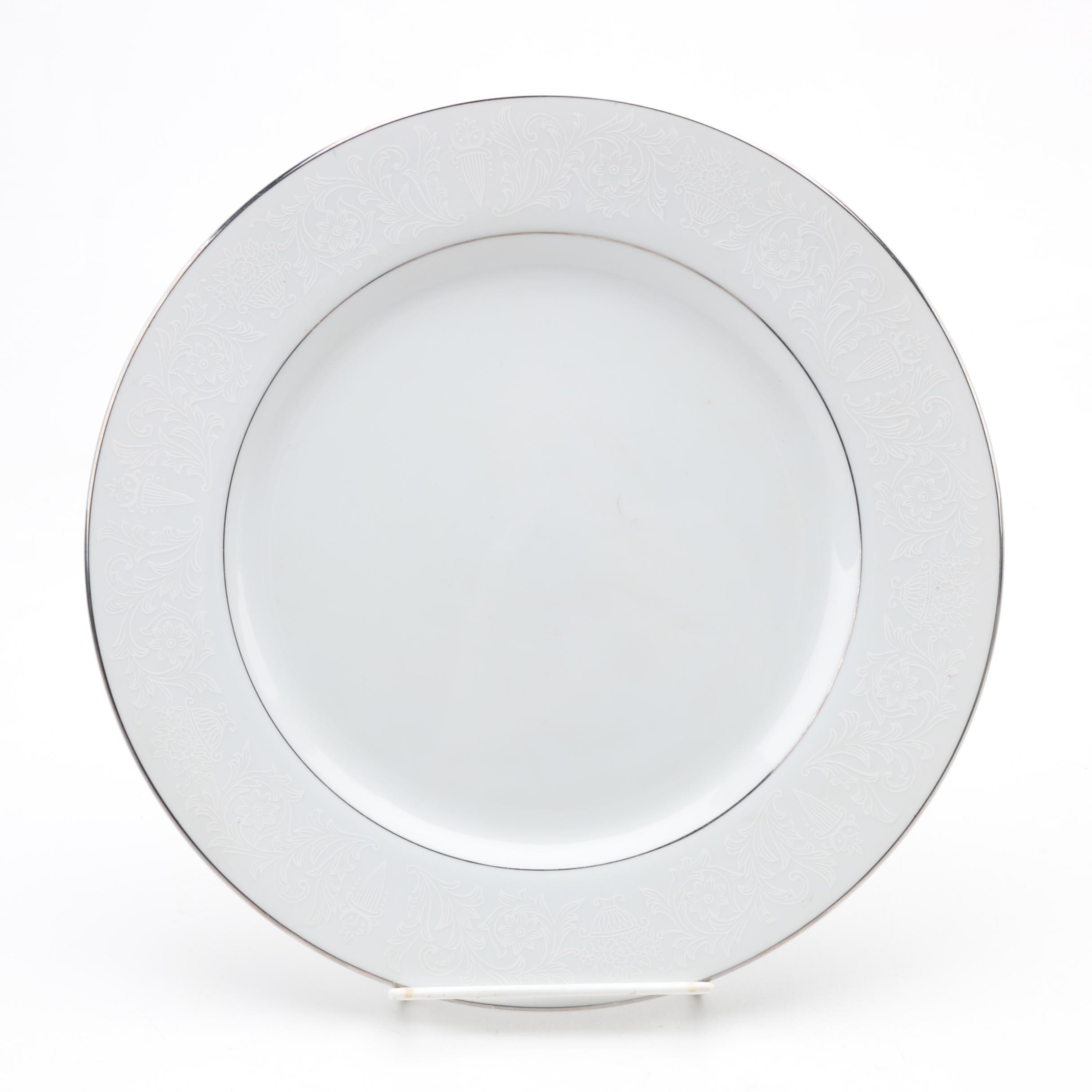 Crown Victoria "Lovelace" Tableware