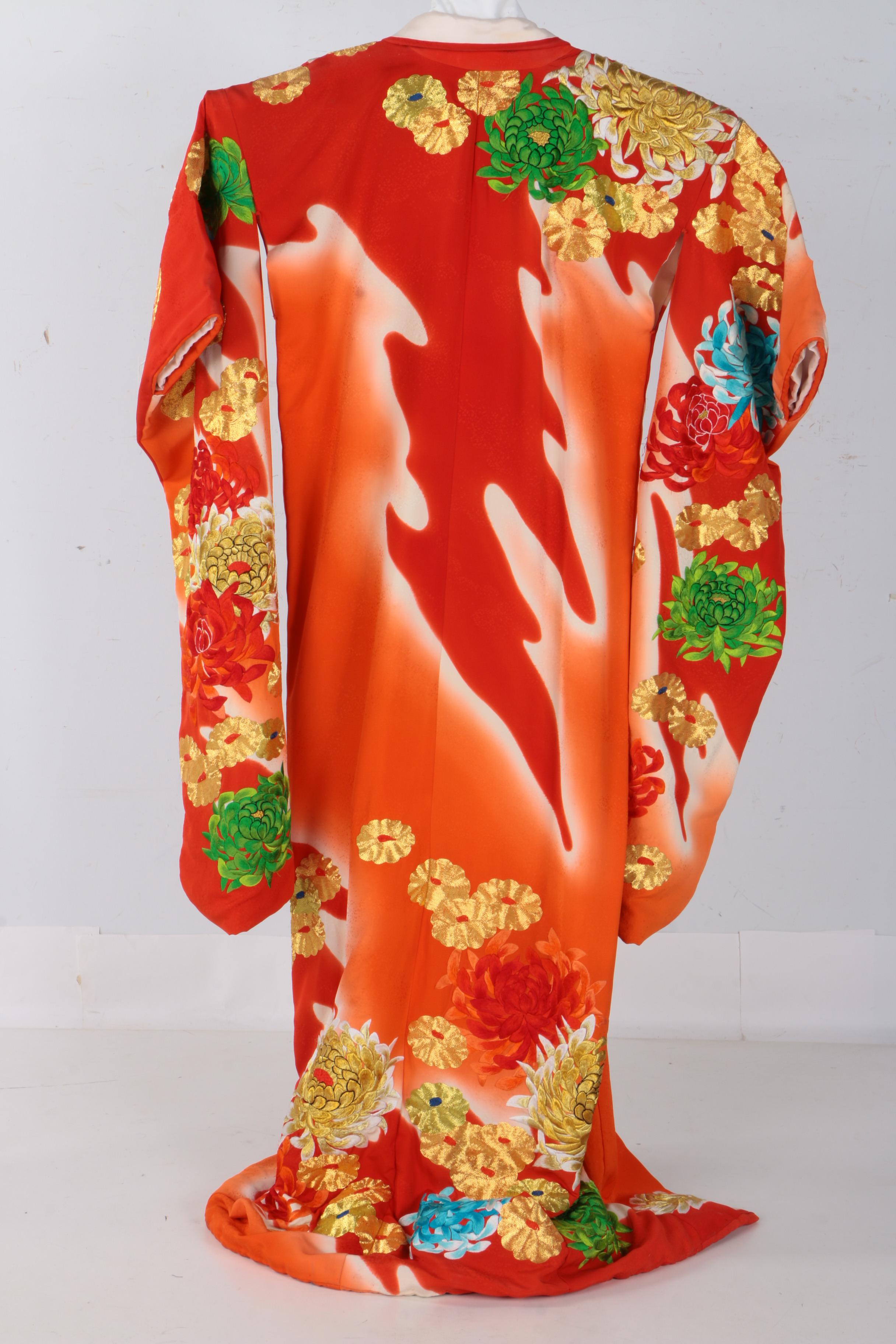 Japanese Floral Embroidered Uchikake Wedding Kimono