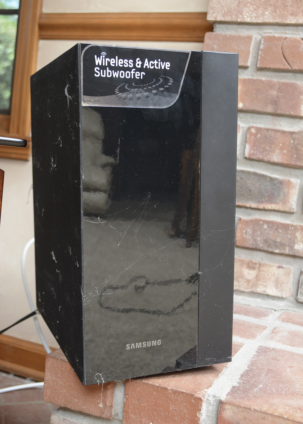 Samsung HDTV, Channel Soundbar, Samsung 3D Blu-ray, Subwoofer and Console