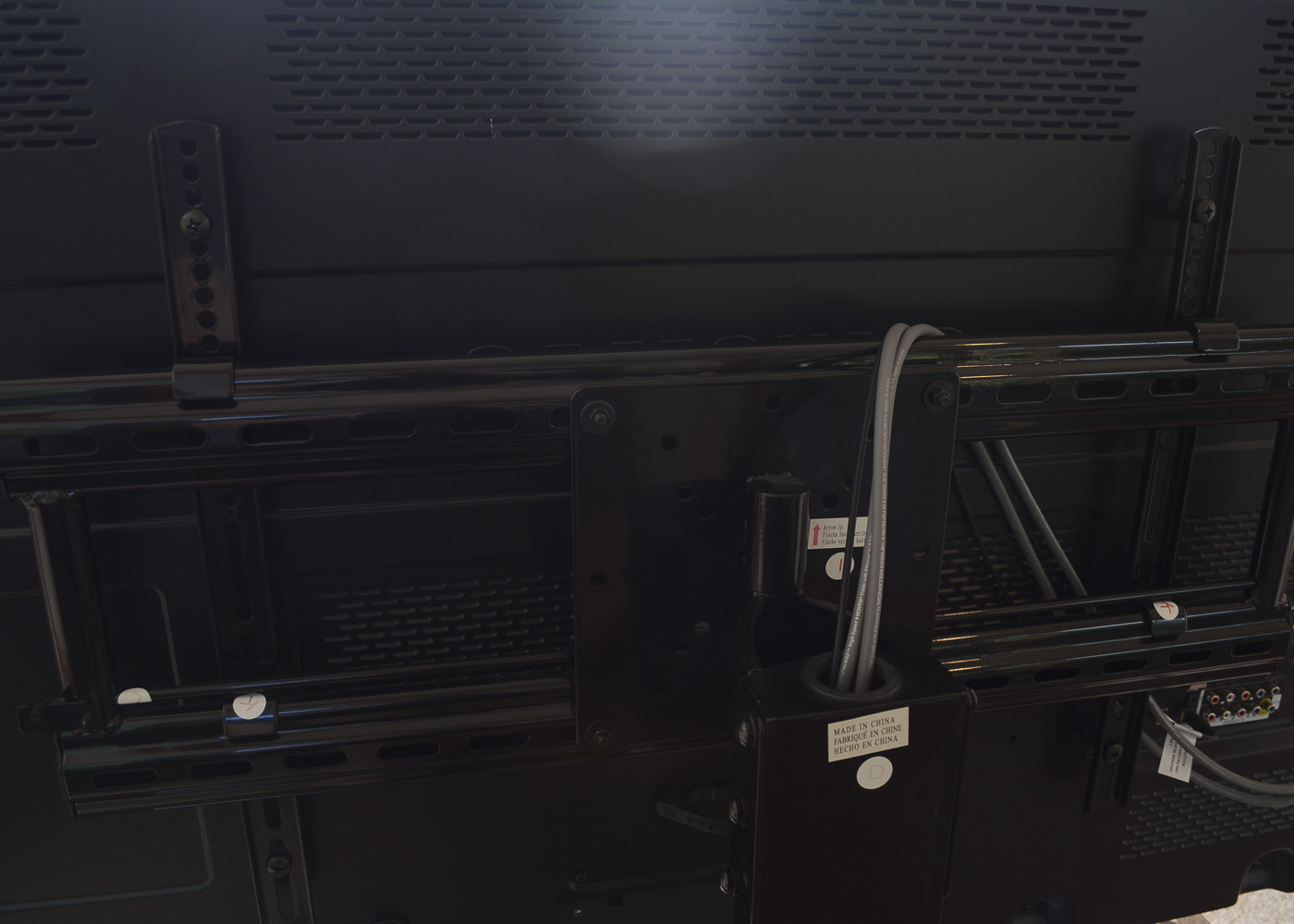 Samsung HDTV, Channel Soundbar, Samsung 3D Blu-ray, Subwoofer and Console