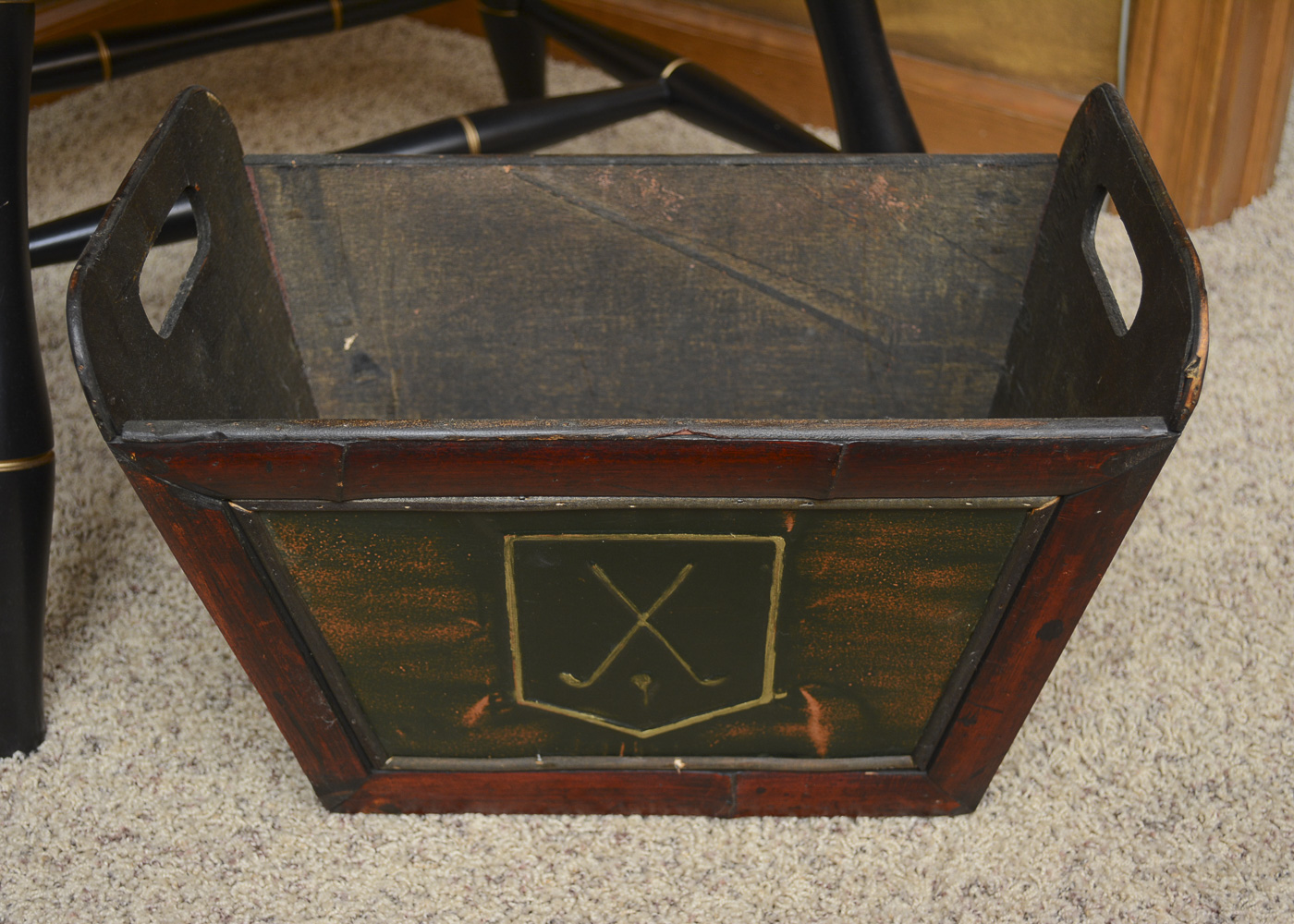 Golf Themed Table, Chair, and Decor