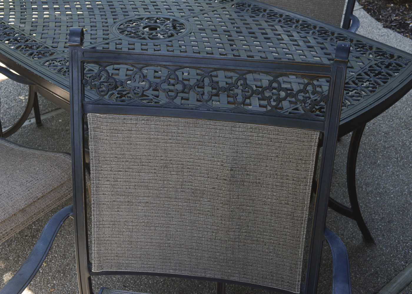 Outdoor Patio Table and Chairs