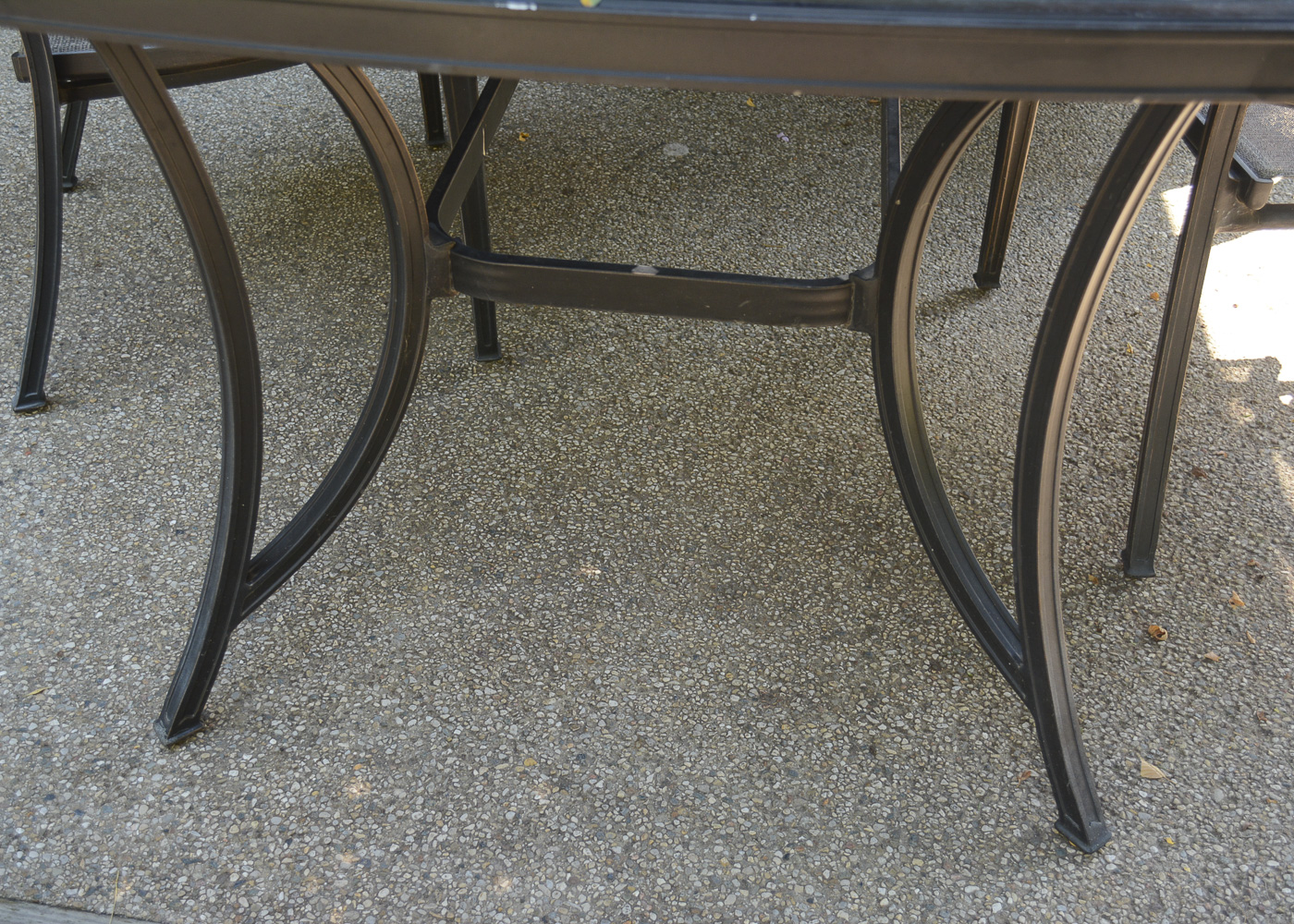 Outdoor Patio Table and Chairs