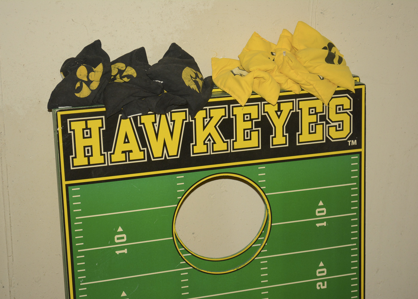 Iowa Hawkeyes Corn Hole and Drinking Glasses