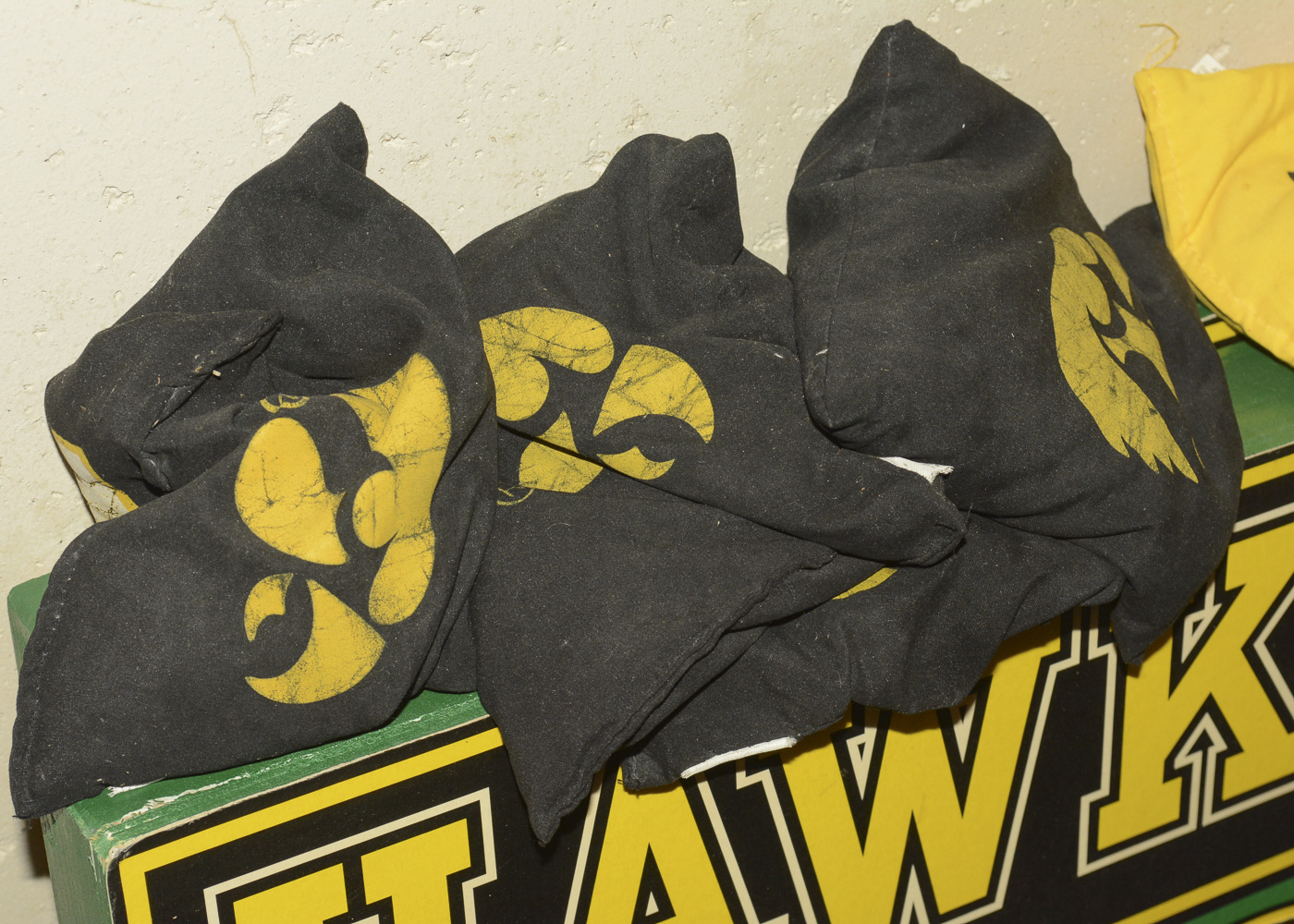 Iowa Hawkeyes Corn Hole and Drinking Glasses