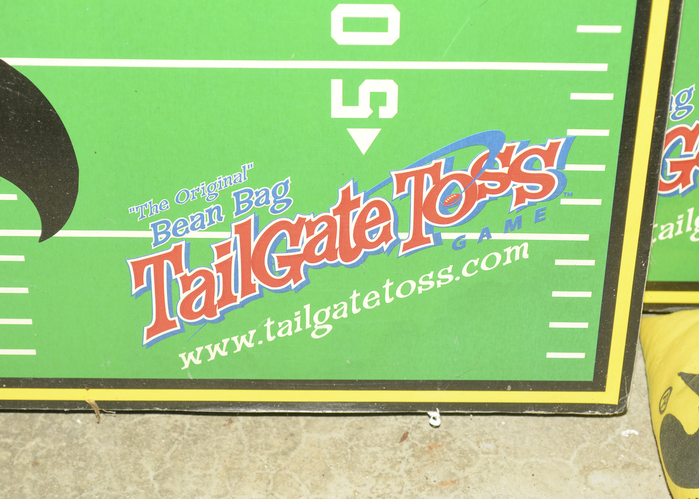 Iowa Hawkeyes Corn Hole and Drinking Glasses