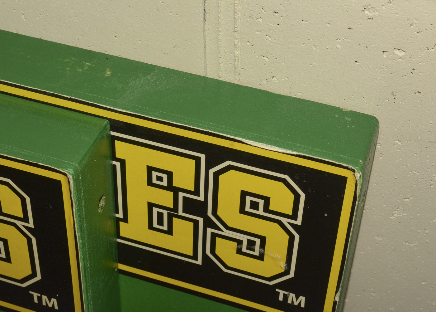 Iowa Hawkeyes Corn Hole and Drinking Glasses