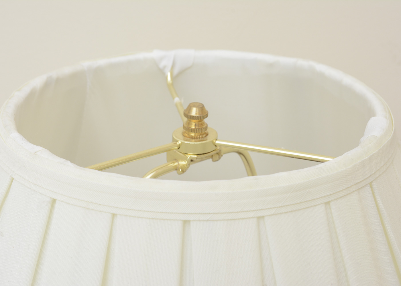 Carved Leaf Table Lamps