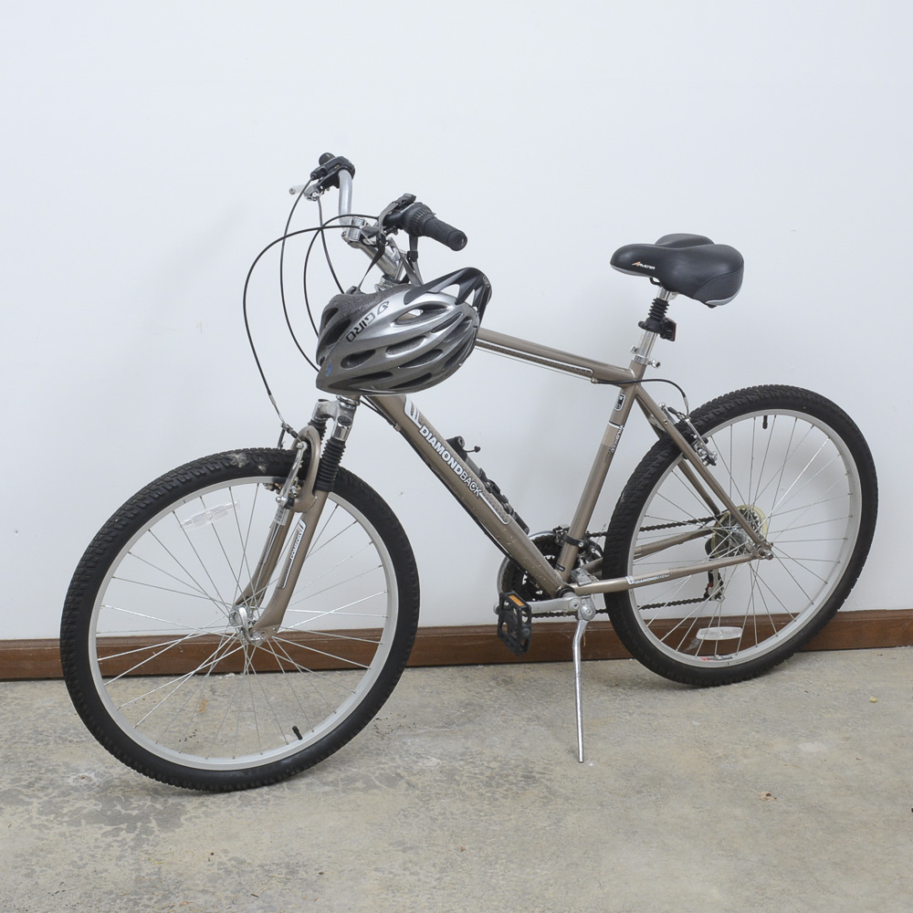 Men's Diamondback "Wildwood Classic" Bicycle with Helmet