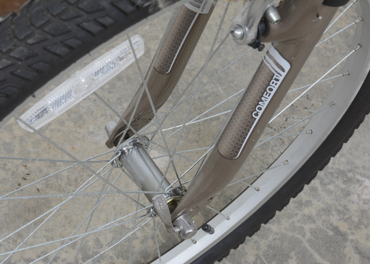 Men's Diamondback "Wildwood Classic" Bicycle with Helmet