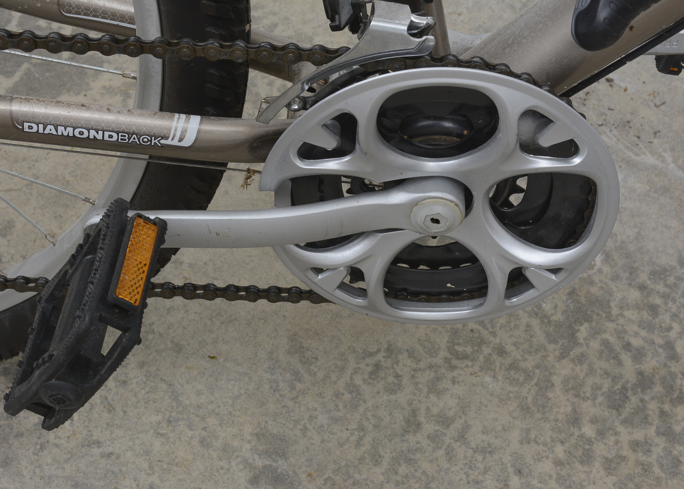 Men's Diamondback "Wildwood Classic" Bicycle with Helmet