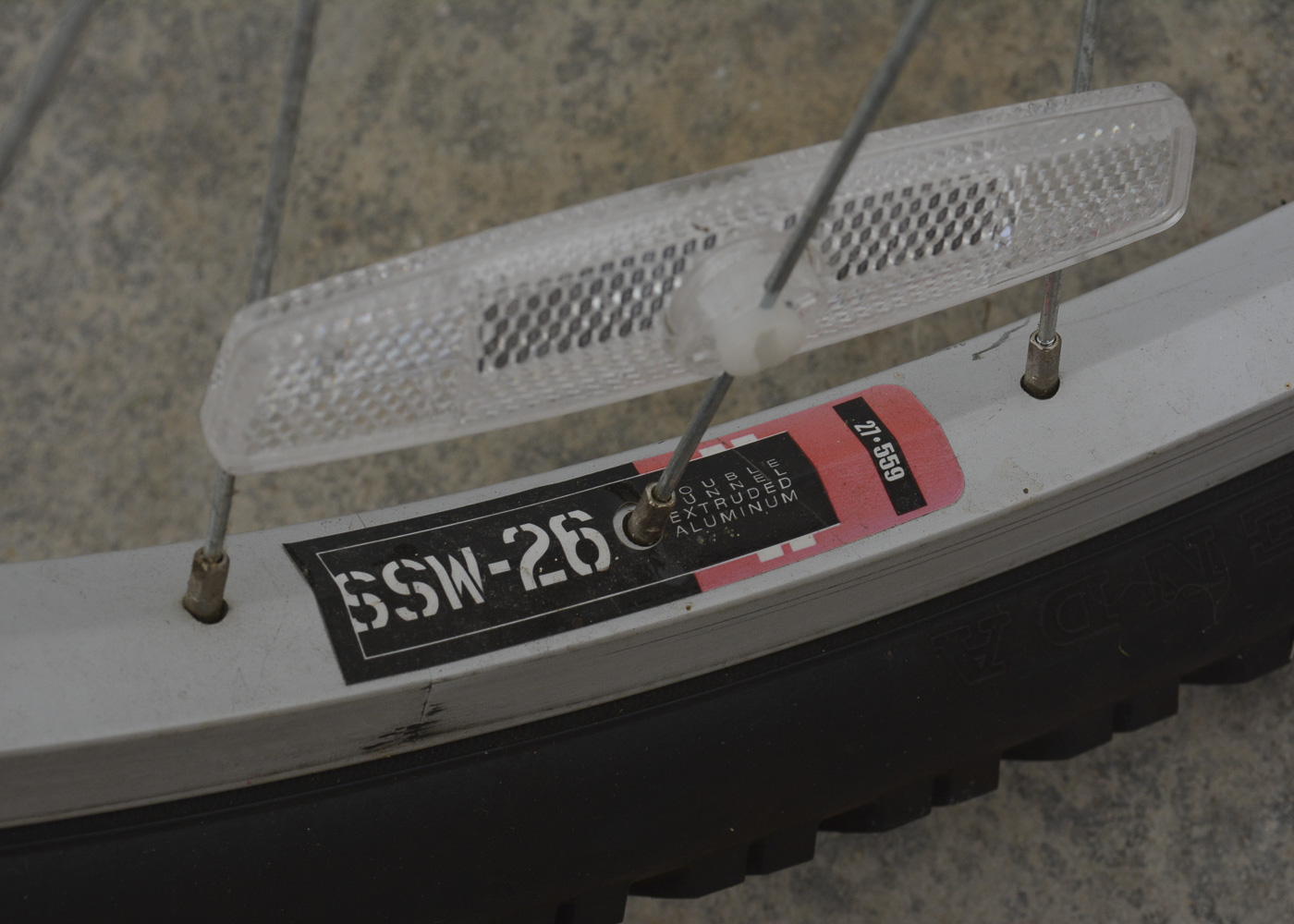 Men's Diamondback "Wildwood Classic" Bicycle with Helmet