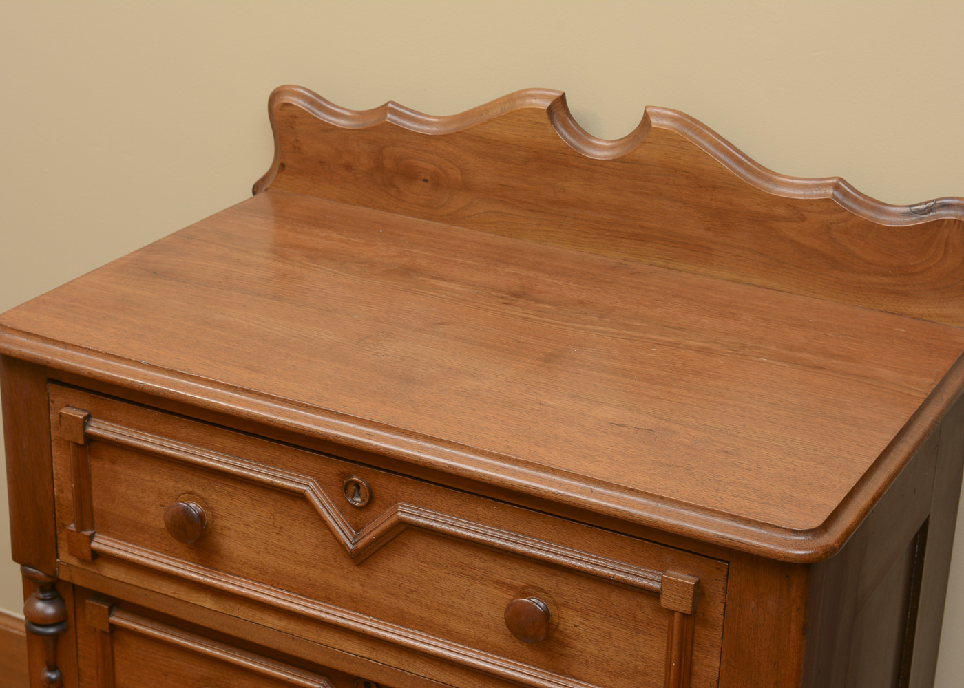 Antique Victorian Three-Drawer Chest