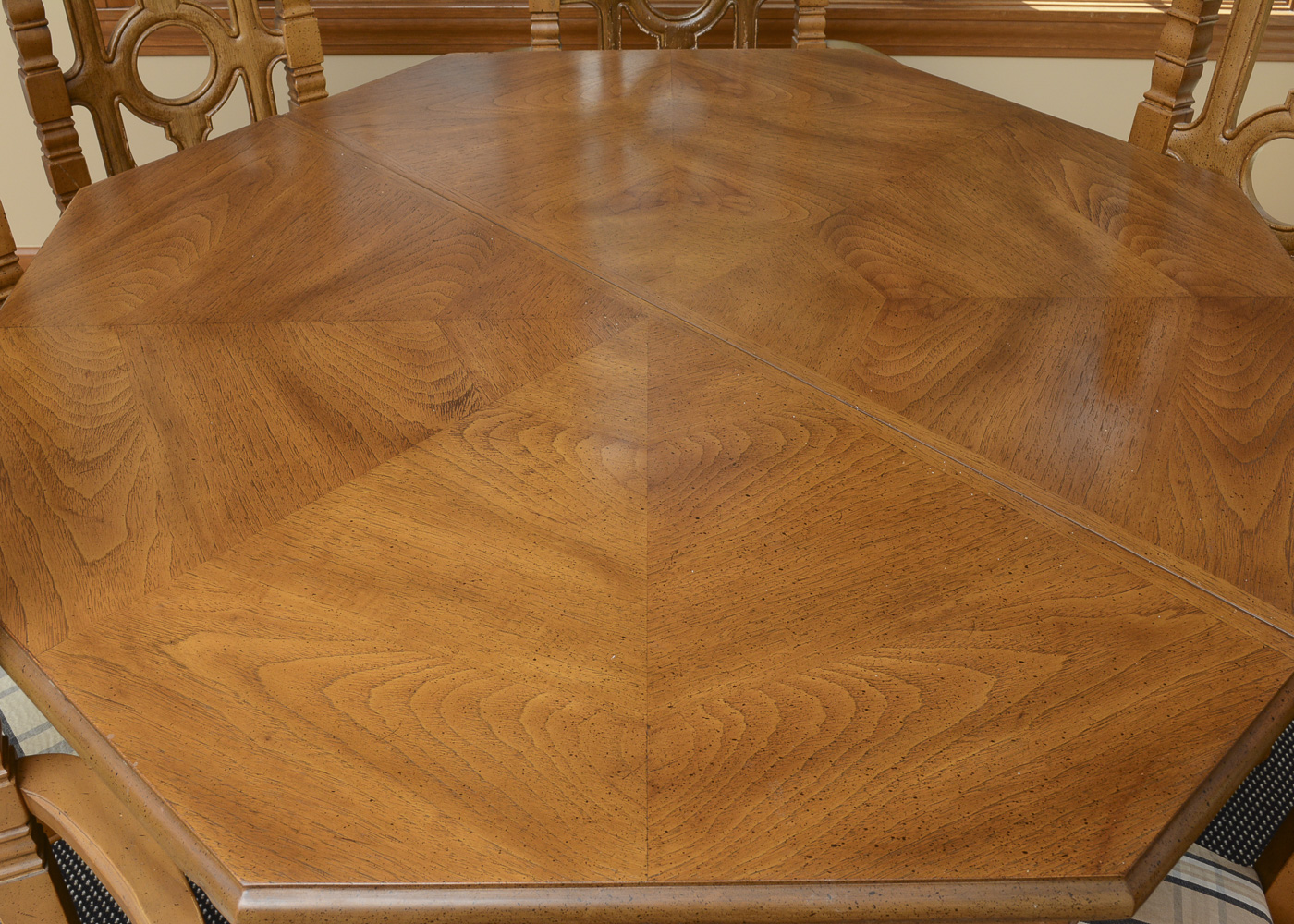 Vintage Dining Table with Leaf Inserts and Chairs