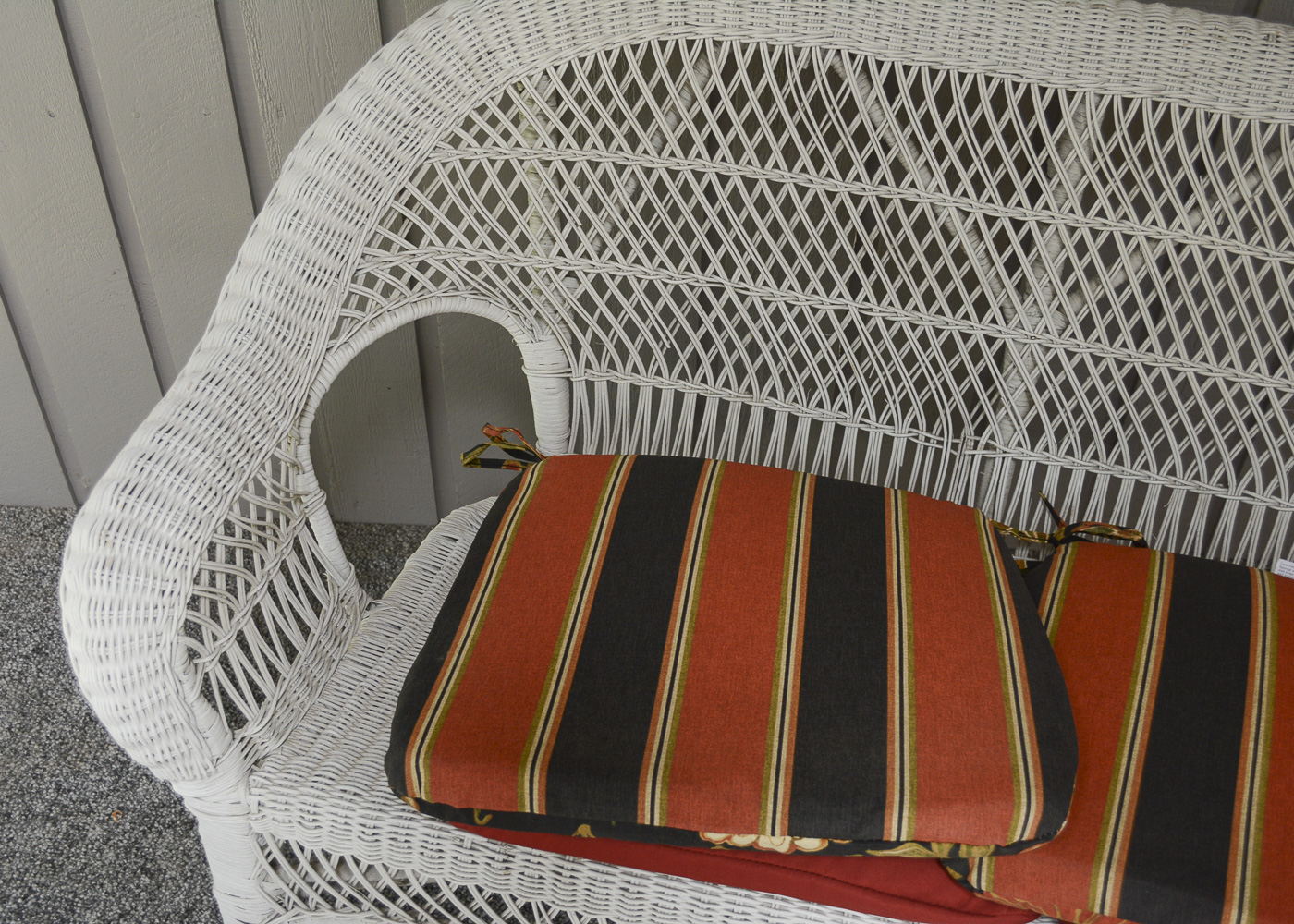 White Wicker Love Seat with Tables
