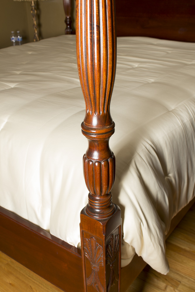 Federal Style Four Poster King Size Rice Bed