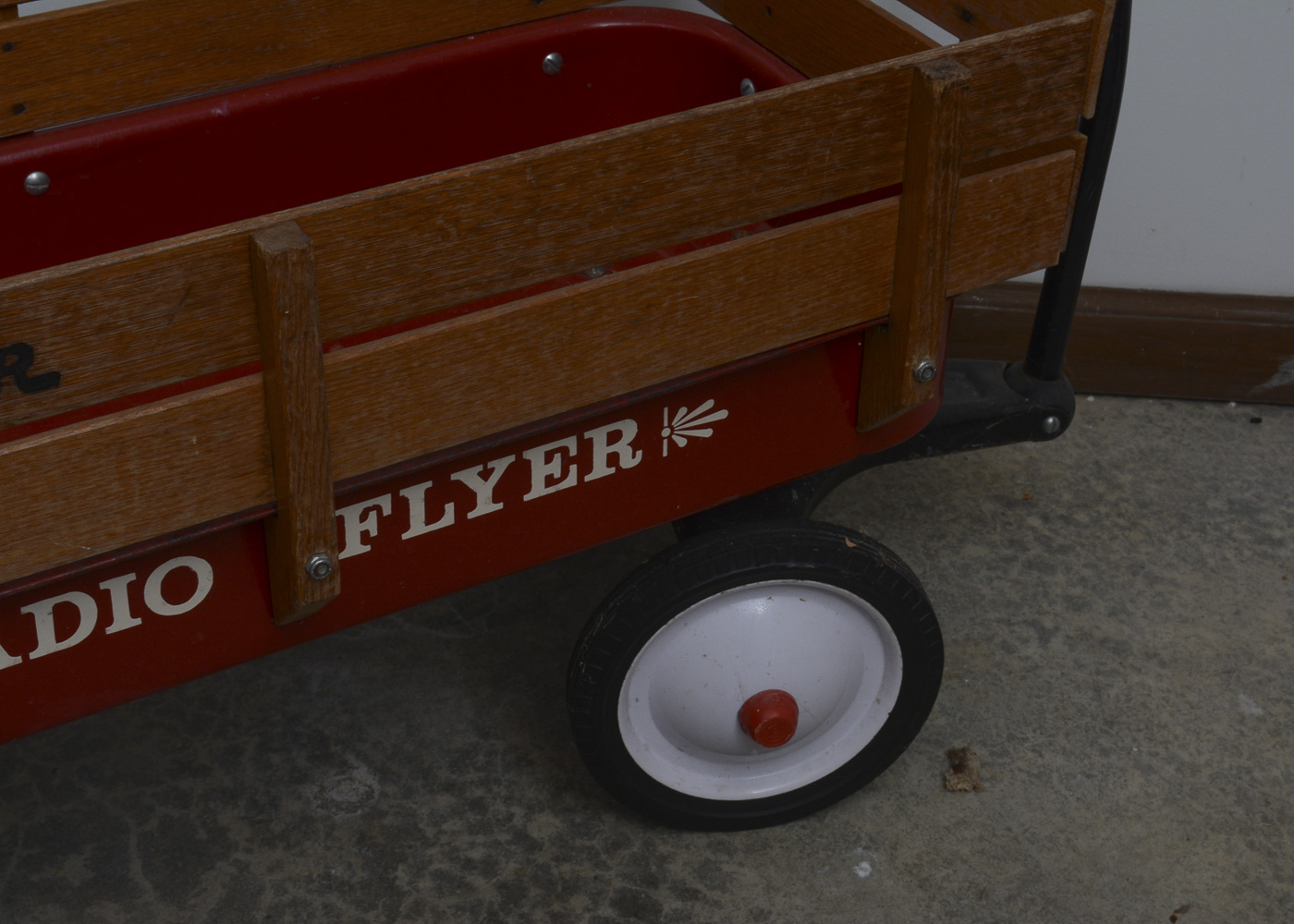 Radio Flyer "Trav-ler" Wagon