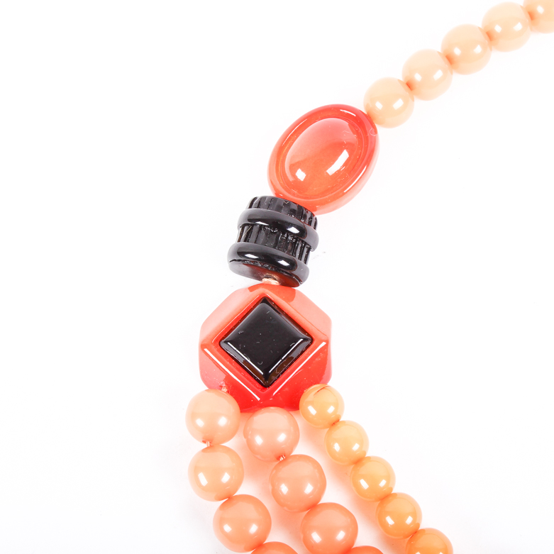Vintage Ugo Correani Amber Colored Lucite Necklace