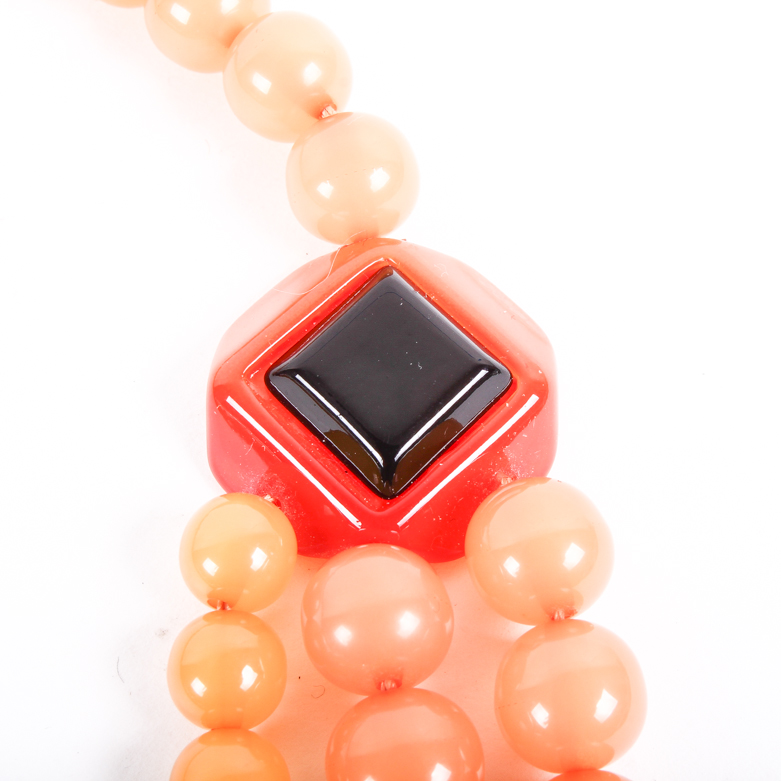 Vintage Ugo Correani Amber Colored Lucite Necklace