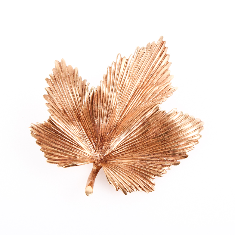 Tiffany & Co. 18K Yellow Gold Maple Leaf Brooch