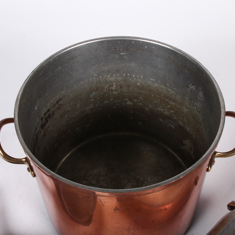 Vintage Cookware Including Griswold Cast Iron and Copper