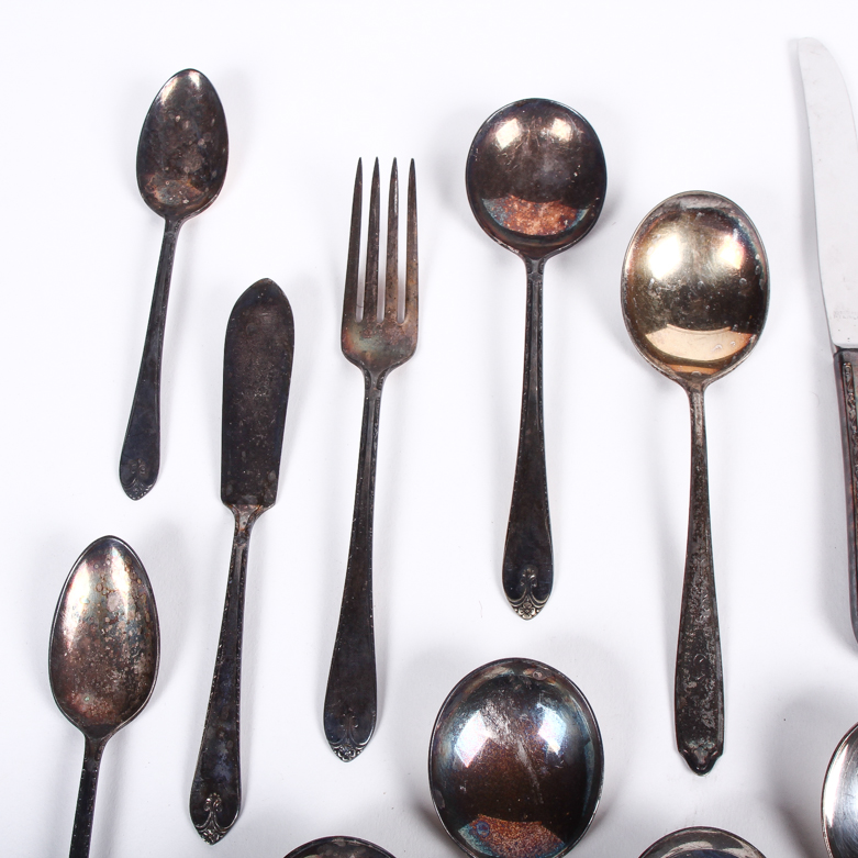 Silver Plate Flatware Featuring International Silver William Rogers