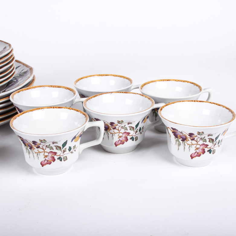 Wedgwood "Devon Rose" Tableware and Pilivite Ramekins