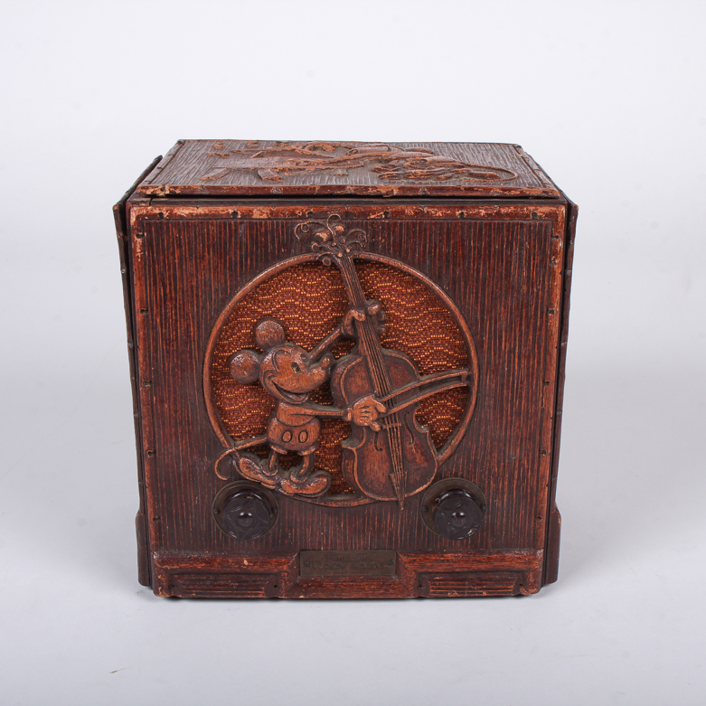 Vintage Emerson Mickey Mouse Radio