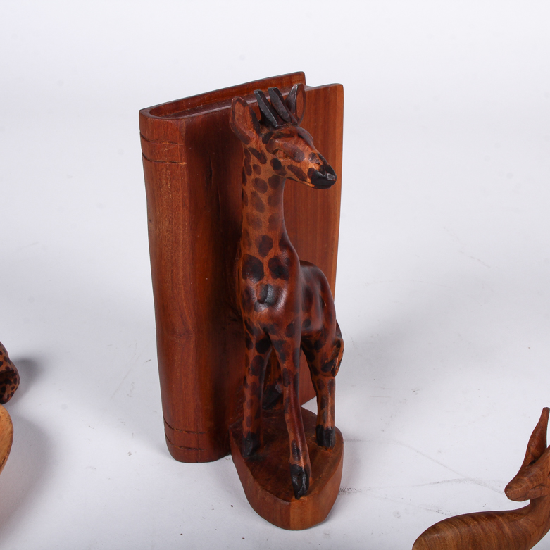 Wooden Jungle Animal Décor