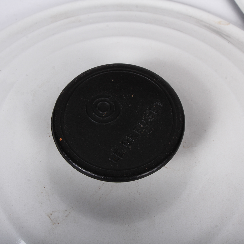 Le Cruseut Enameled Cast Iron Skillet