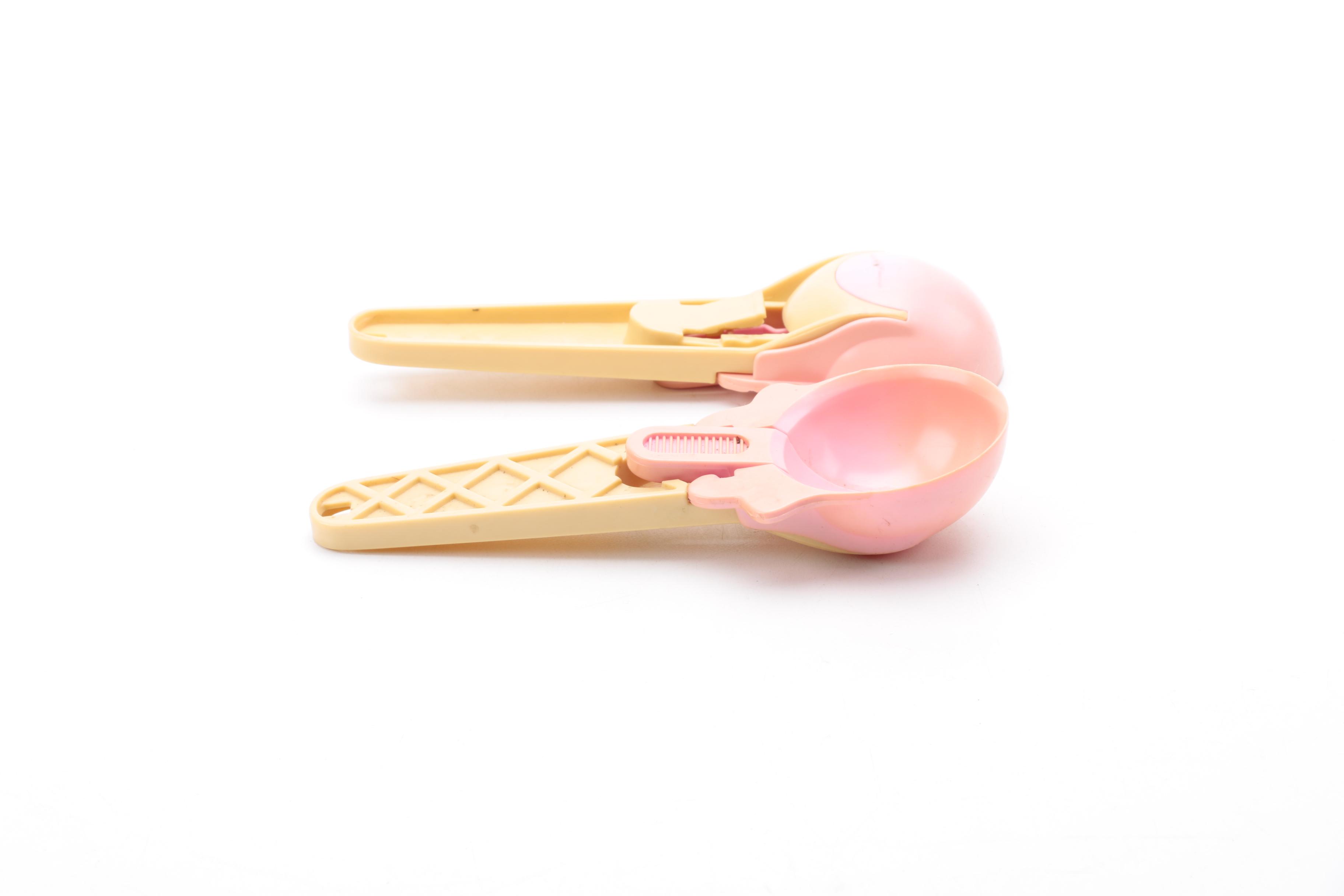 Farberware Drink Mixer and Dessert Themed Kitchenalia