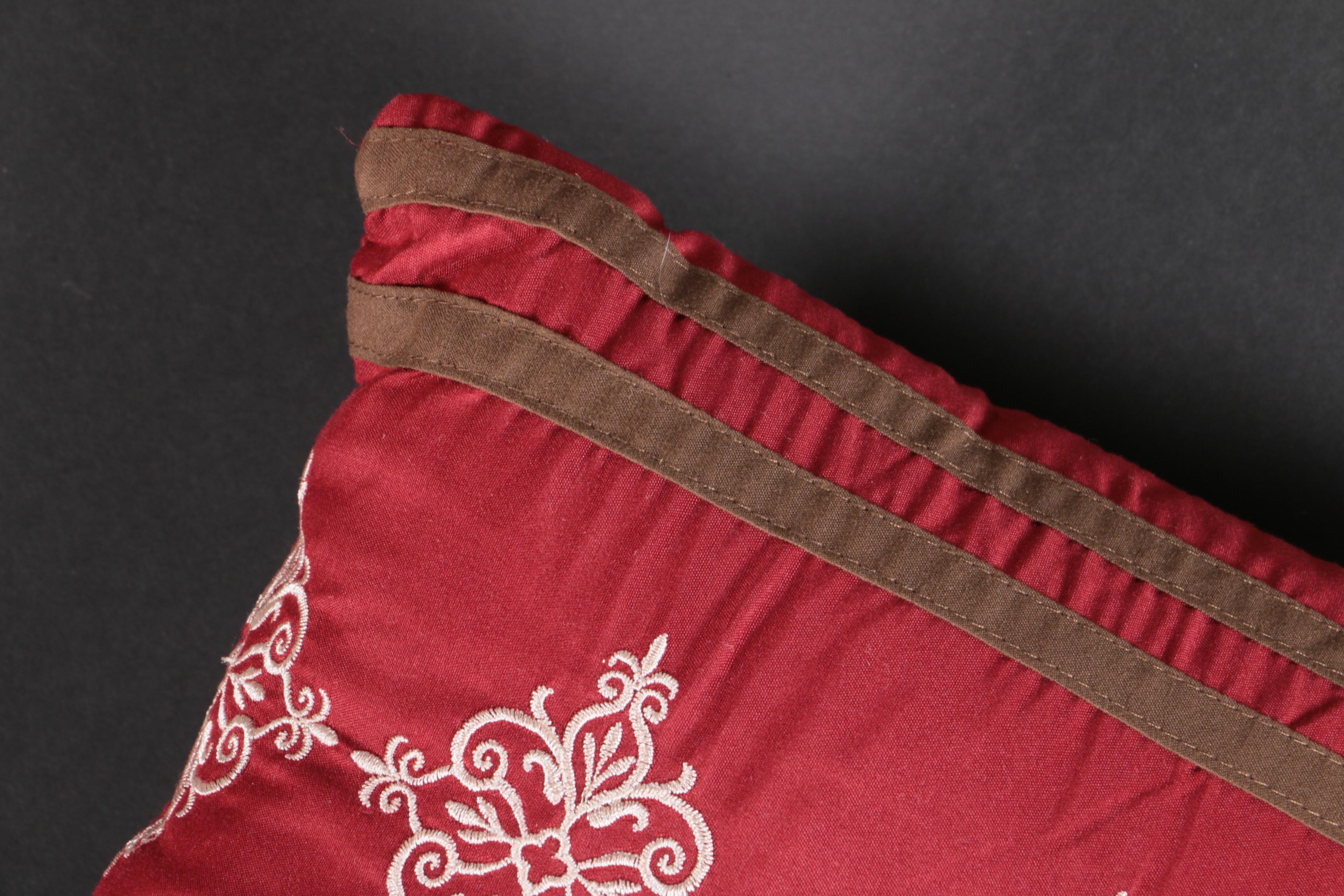 Red Floral Queen-Size Comforter Set