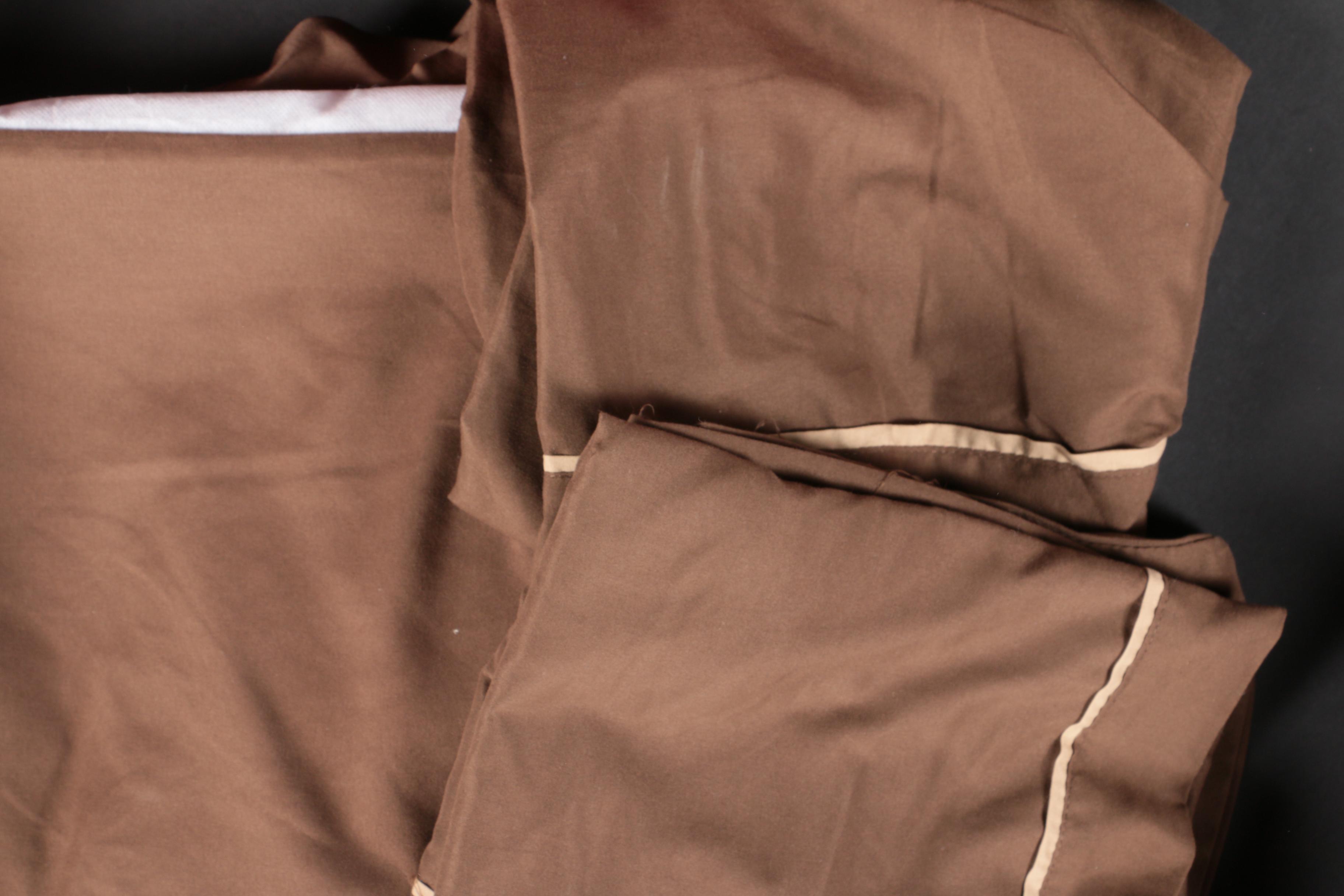 Red Floral Queen-Size Comforter Set