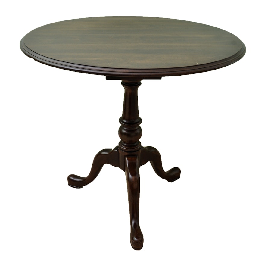 Queen Anne Style Round Tripod Table