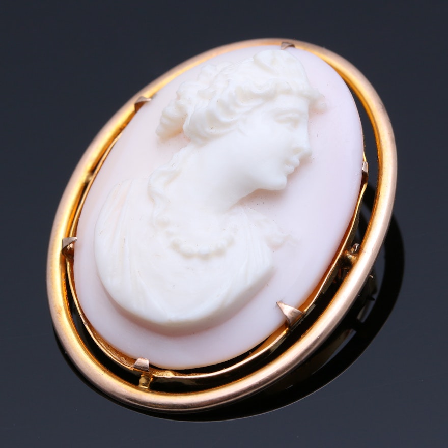 10K Yellow Gold Shell Cameo Pendant