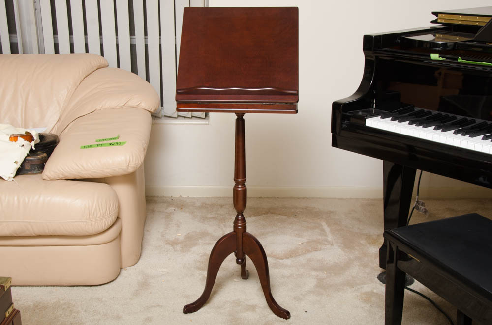 Queen Anne Style Music Stand