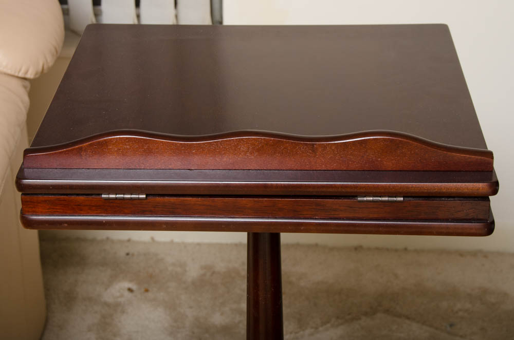 Queen Anne Style Music Stand