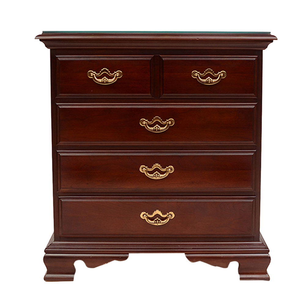 Thomasville Chippendale Style Mahogany Nightstand