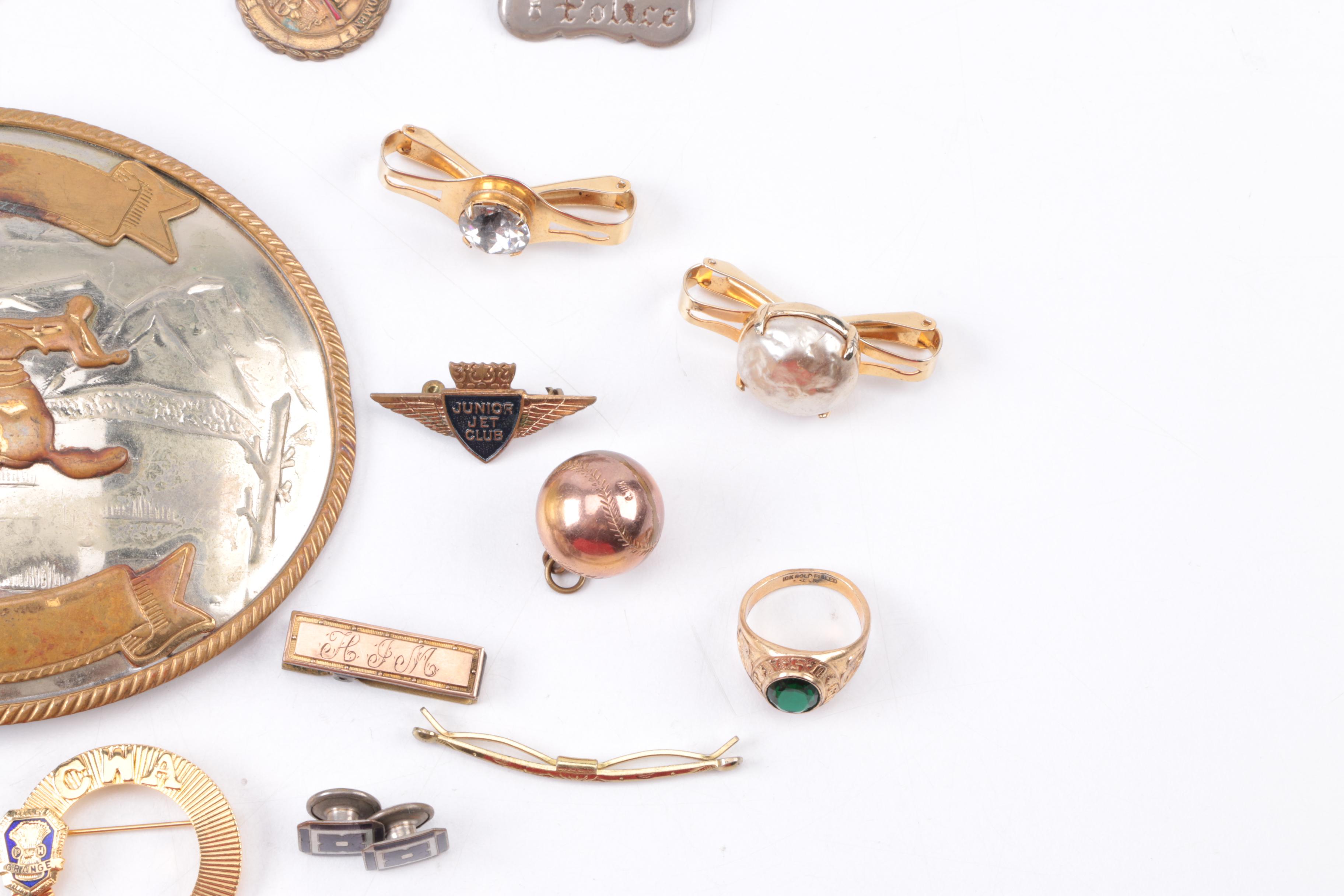 Assortment of Vintage Shirt Accessories and Jewelry