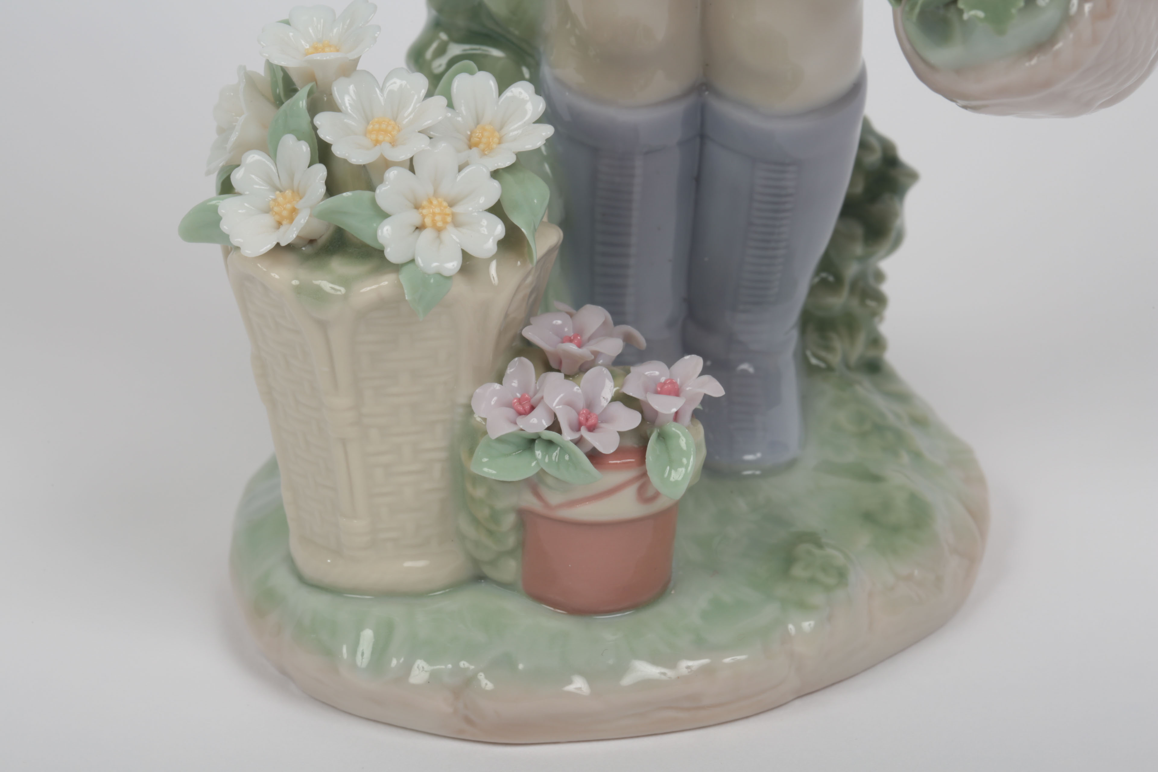Lladro Utopia "Delicate Nature" Signed Porcelain Figurine