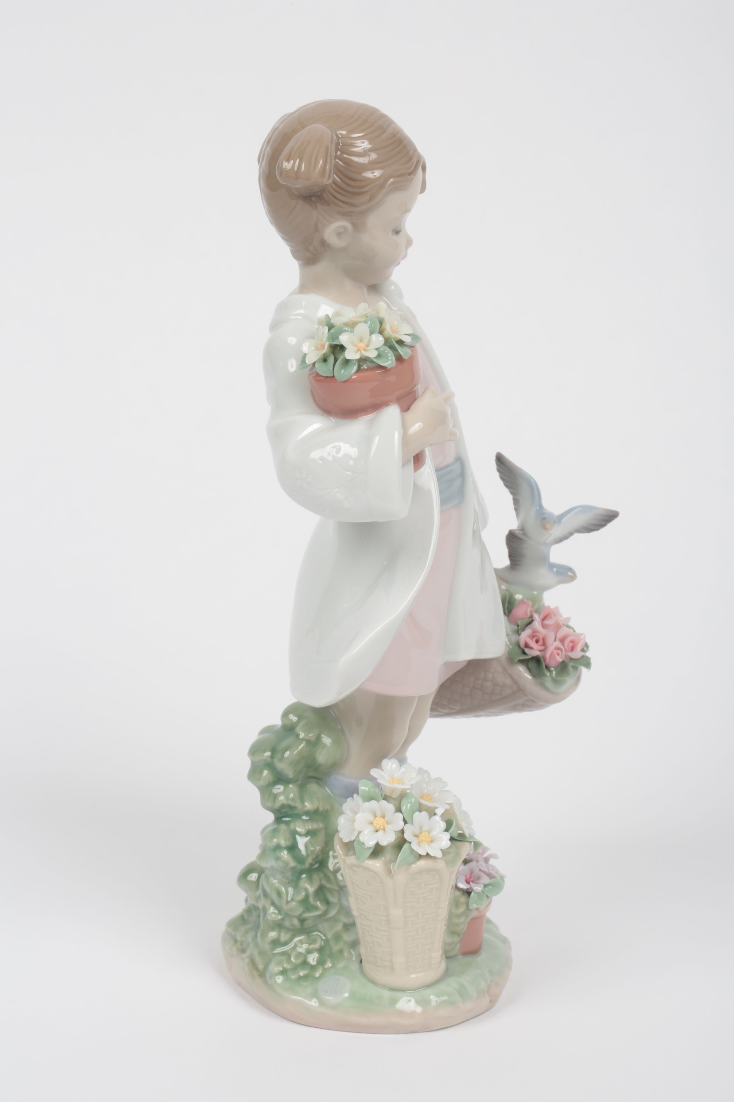 Lladro Utopia "Delicate Nature" Signed Porcelain Figurine