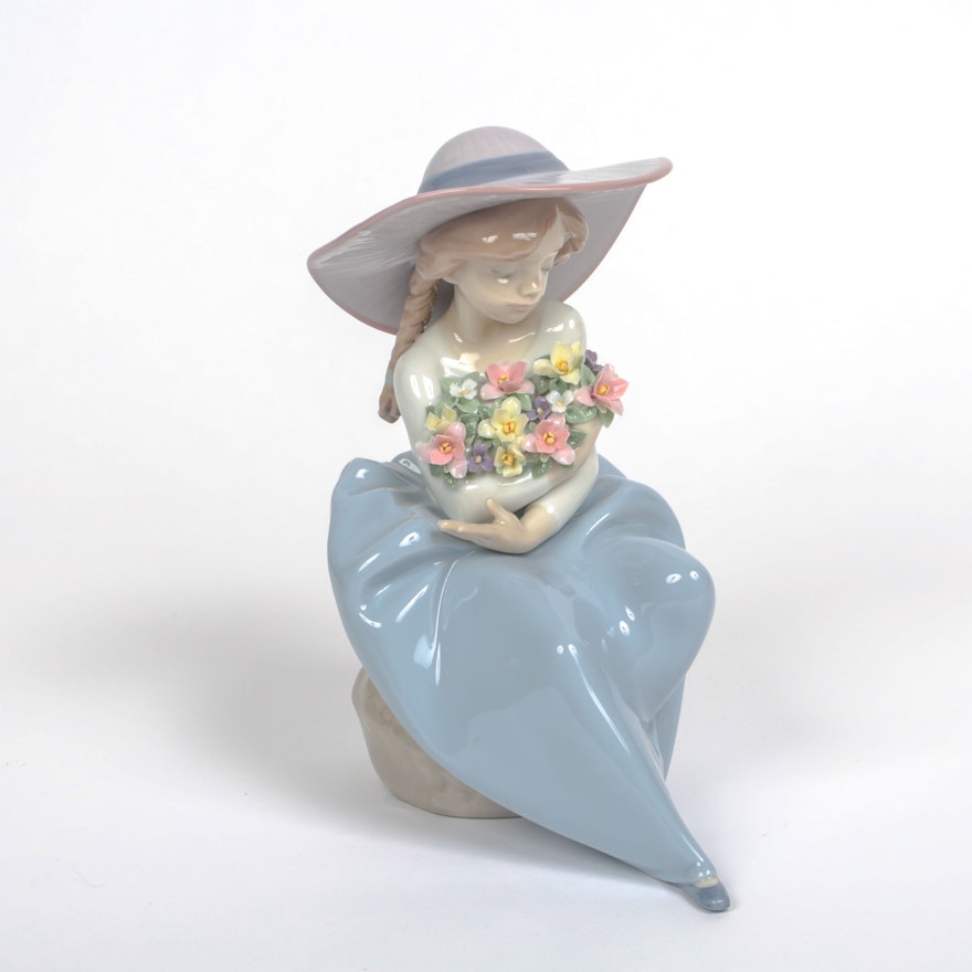 Lladró "Fragrant Bouquet" Porcelain Figurine