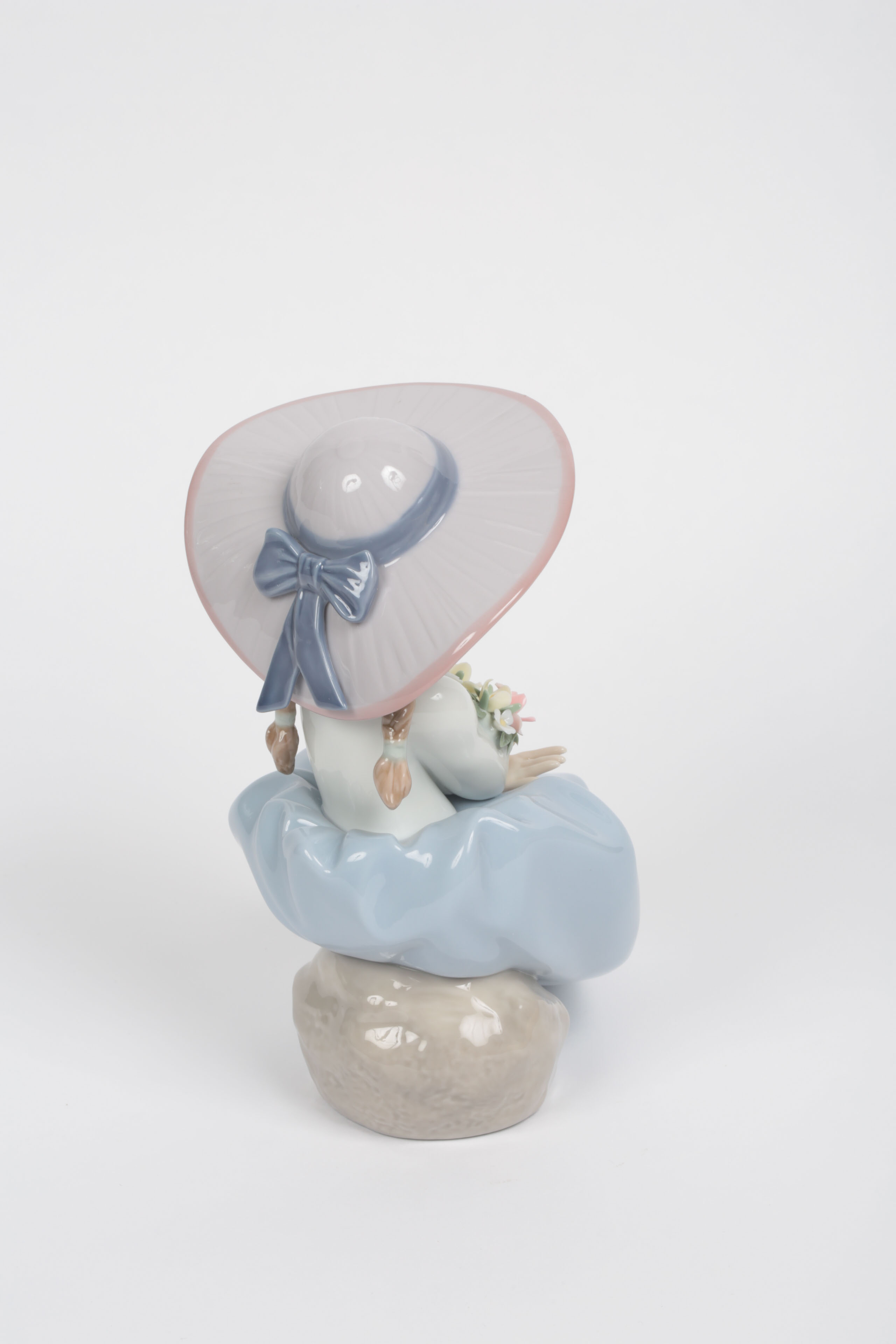 Lladró "Fragrant Bouquet" Porcelain Figurine