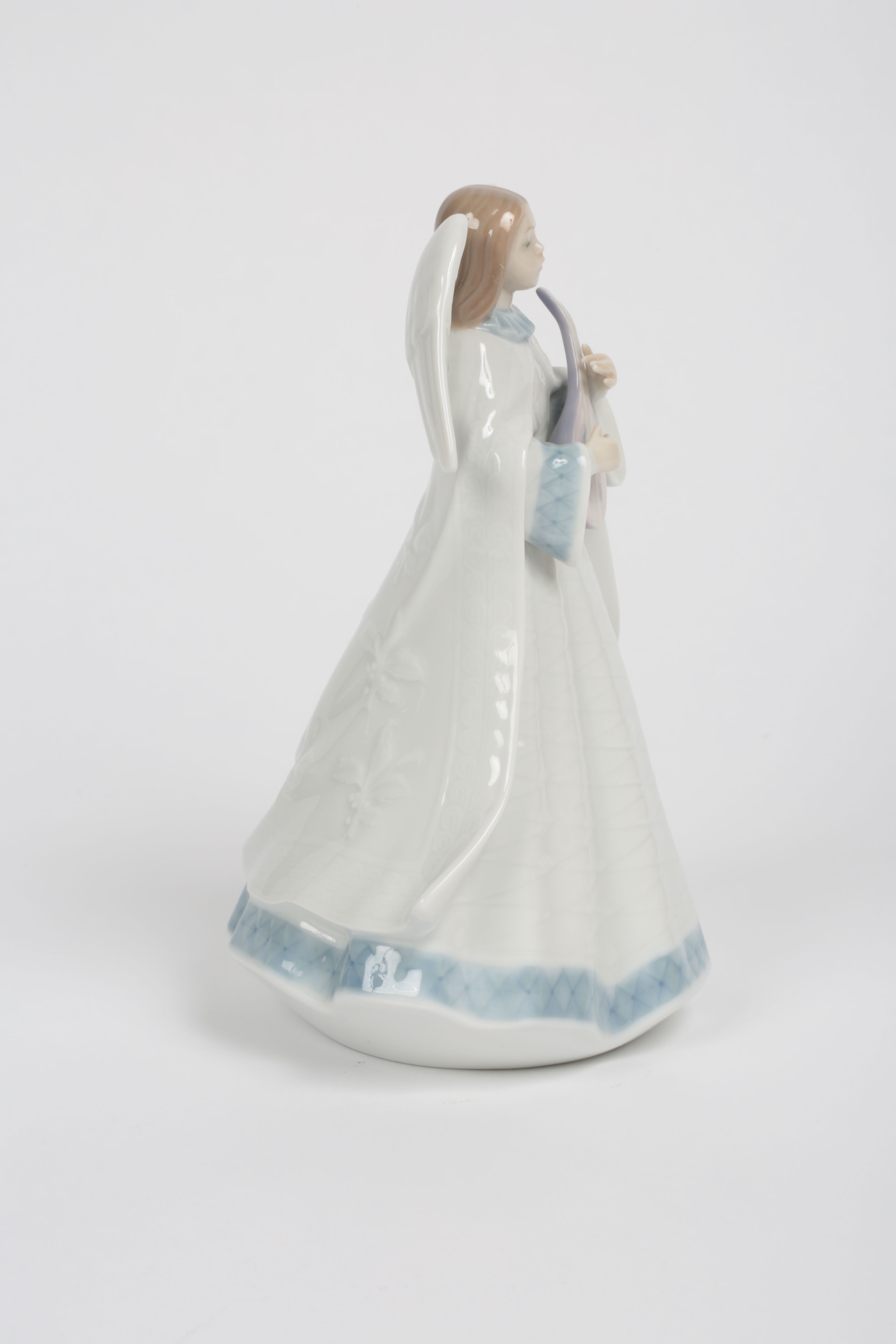 Lladró "Angelic Melody" Porcelain Figurine