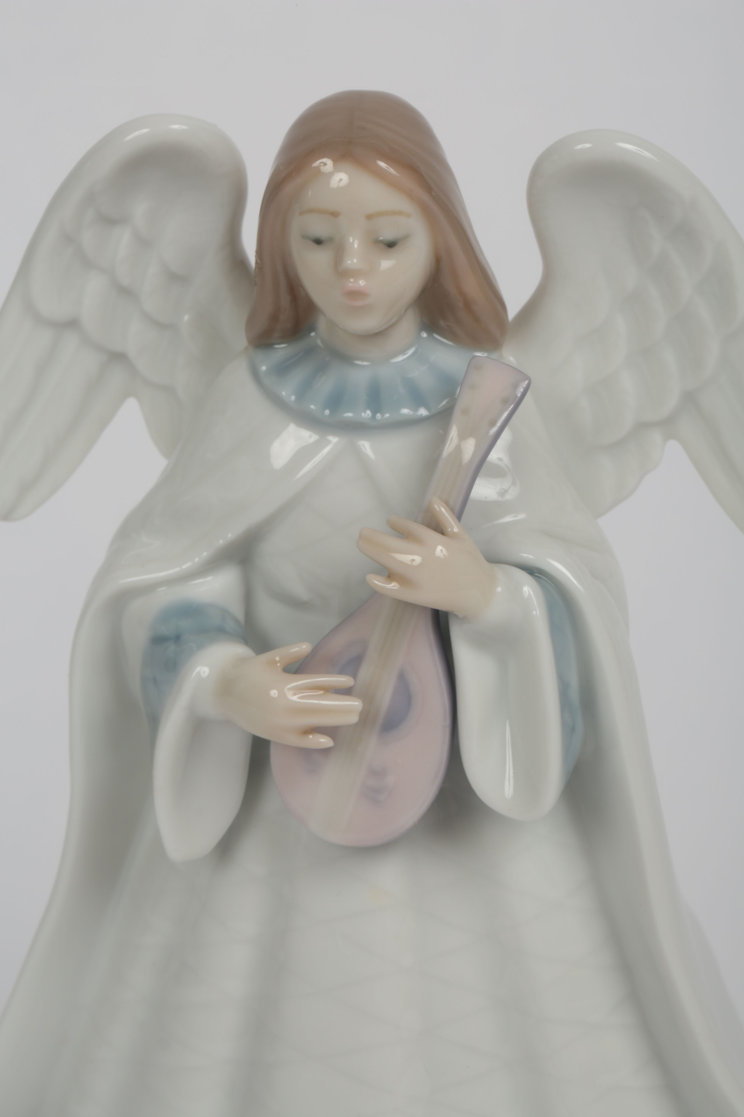 Lladró "Angelic Melody" Porcelain Figurine